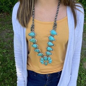 Blue long necklace